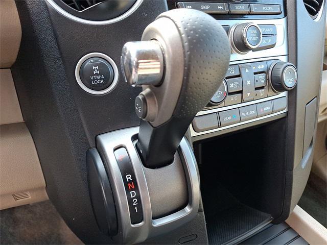 used 2013 Honda Pilot car, priced at $9,999