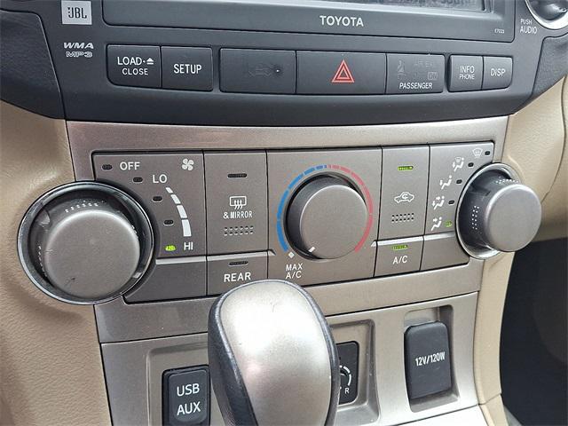 used 2011 Toyota Highlander car, priced at $11,077