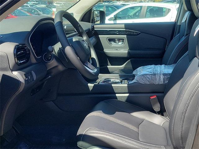 new 2025 Honda Pilot car, priced at $47,050