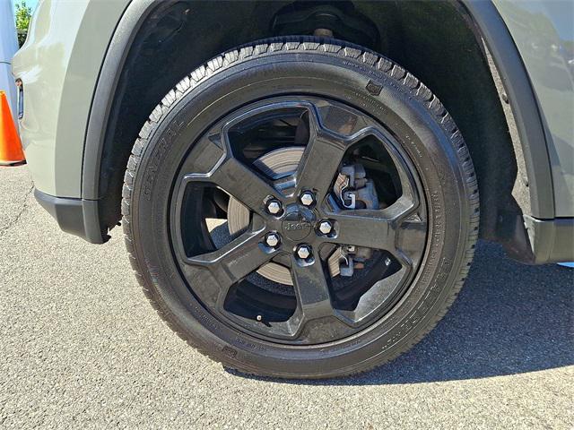 used 2019 Jeep Grand Cherokee car, priced at $18,999