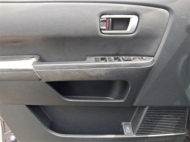 used 2014 Honda Pilot car, priced at $12,999