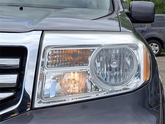 used 2014 Honda Pilot car, priced at $12,999