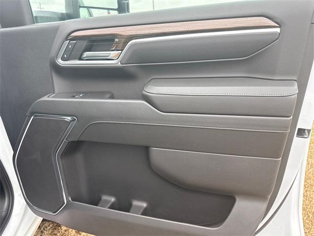 new 2024 Chevrolet Silverado 2500 car, priced at $65,990