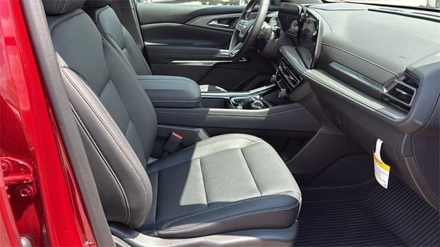 new 2025 Chevrolet Traverse car, priced at $44,830