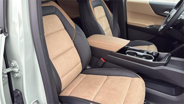 new 2026 Chevrolet Equinox car, priced at $39,056