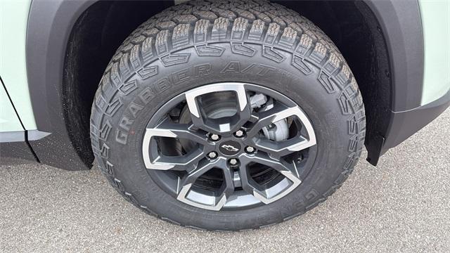 new 2026 Chevrolet Equinox car, priced at $39,056