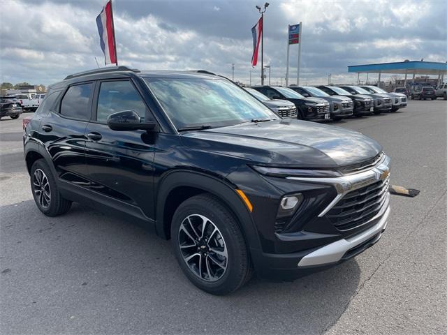 new 2025 Chevrolet TrailBlazer car, priced at $28,091