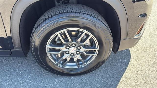 used 2025 GMC Acadia car, priced at $36,993