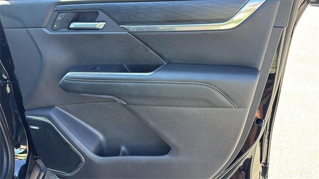 used 2025 GMC Acadia car, priced at $36,993