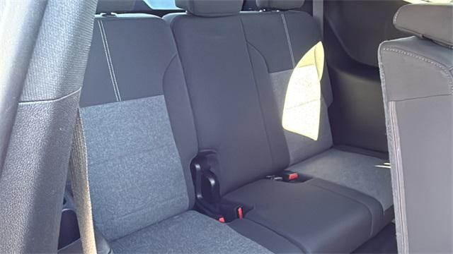 used 2025 GMC Acadia car, priced at $36,993