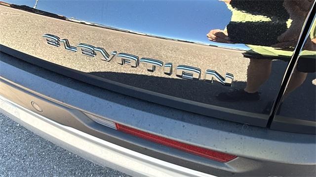 used 2025 GMC Acadia car, priced at $36,993