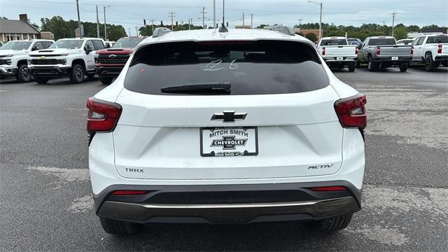 new 2025 Chevrolet Trax car, priced at $26,980