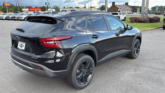 new 2025 Chevrolet Trax car, priced at $26,995
