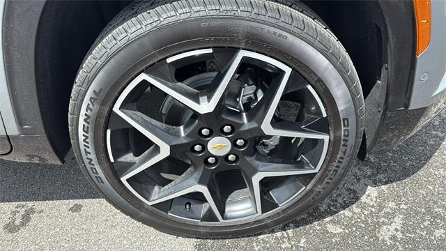 new 2025 Chevrolet Traverse car, priced at $55,295
