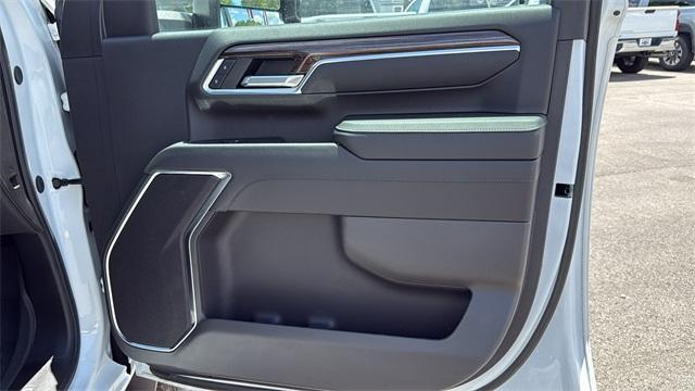 new 2024 Chevrolet Silverado 2500 car, priced at $66,400