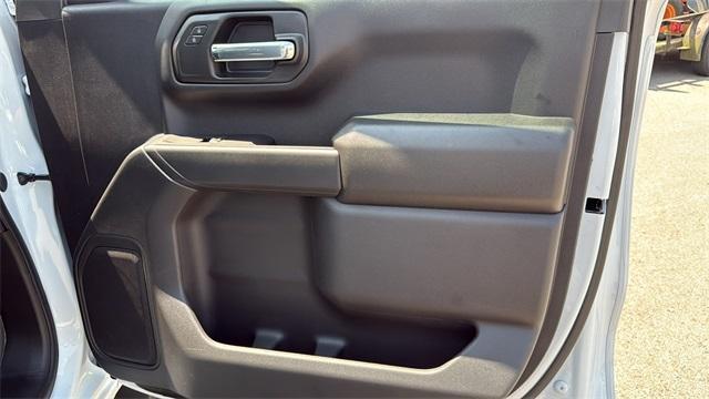 new 2025 Chevrolet Silverado 1500 car, priced at $51,364