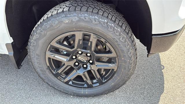 new 2025 Chevrolet Silverado 1500 car, priced at $51,364