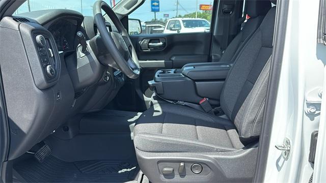 new 2025 Chevrolet Silverado 1500 car, priced at $51,364