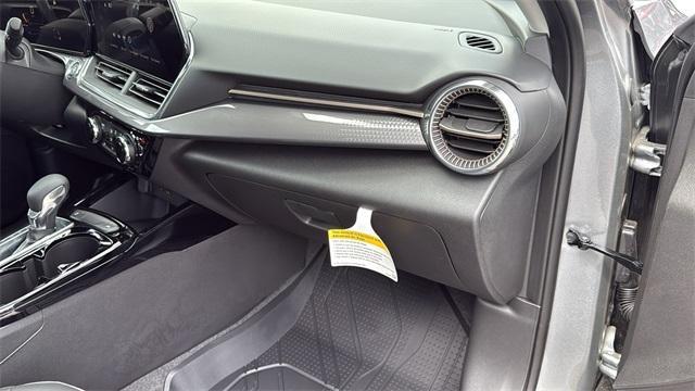 new 2025 Chevrolet Trax car, priced at $26,995