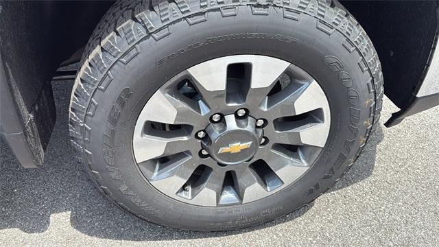 new 2025 Chevrolet Silverado 2500 car, priced at $63,070
