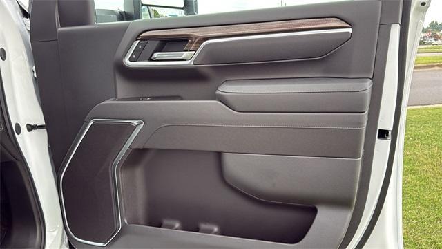 new 2025 Chevrolet Silverado 2500 car, priced at $62,390