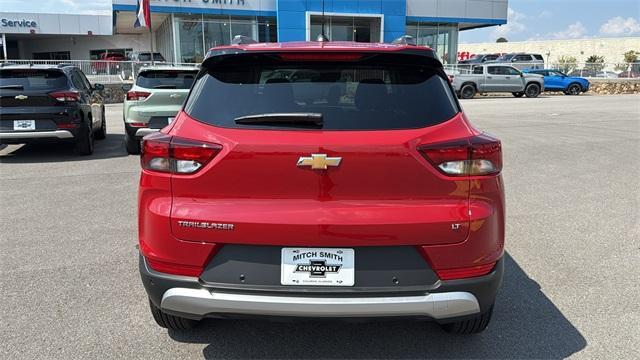 new 2026 Chevrolet TrailBlazer car, priced at $29,700