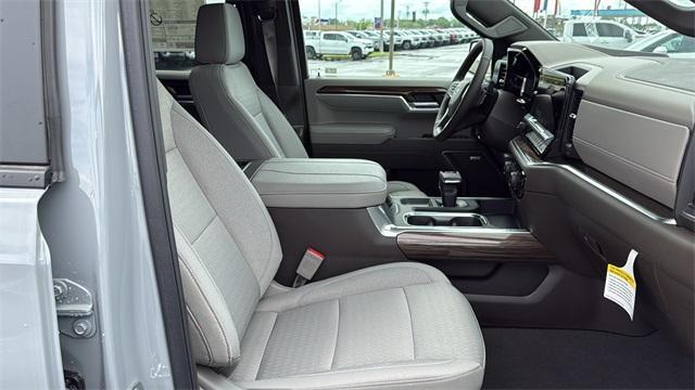 new 2025 Chevrolet Silverado 1500 car, priced at $56,642