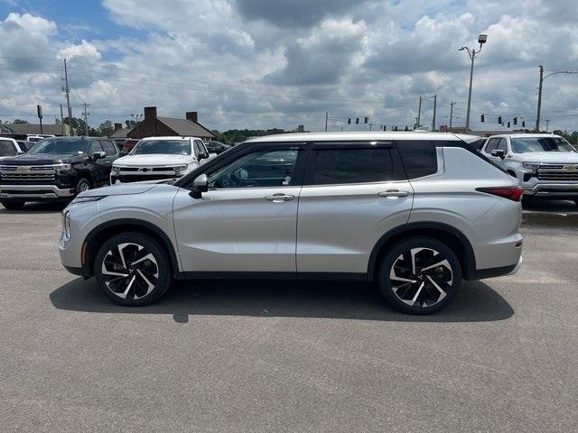 used 2023 Mitsubishi Outlander car, priced at $25,999