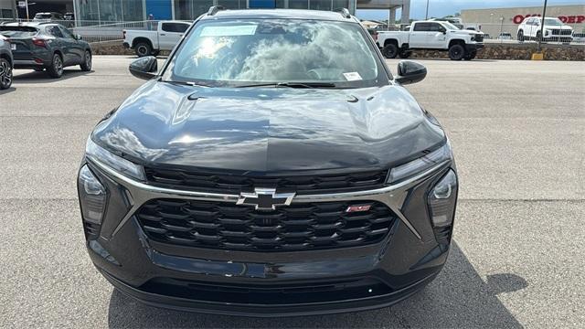 new 2025 Chevrolet Trax car, priced at $27,890
