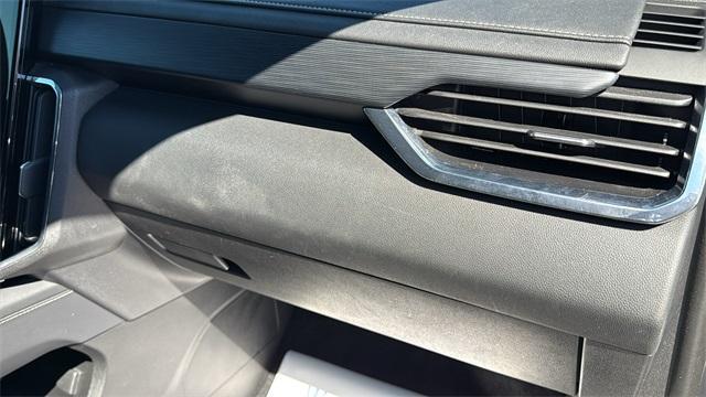 used 2025 GMC Acadia car, priced at $36,993