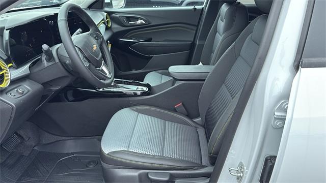 new 2025 Chevrolet Trax car, priced at $25,775