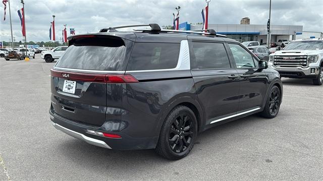 used 2022 Kia Carnival car, priced at $35,400