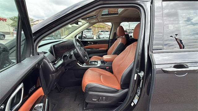 used 2022 Kia Carnival car, priced at $35,400
