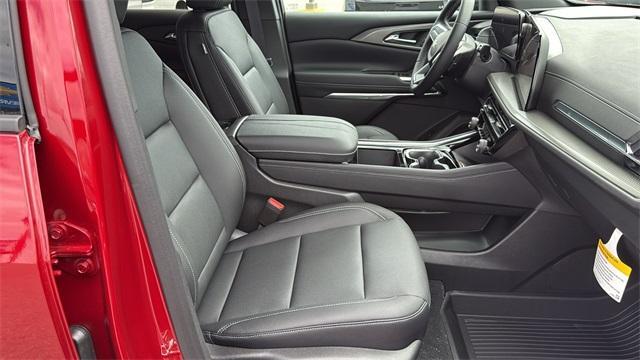 new 2025 Chevrolet Traverse car, priced at $46,705