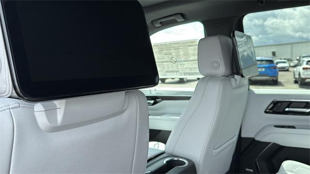 new 2025 Chevrolet Suburban car, priced at $81,274