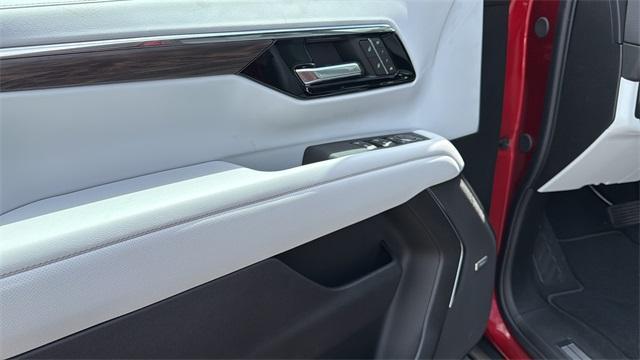 new 2025 Chevrolet Suburban car, priced at $81,274