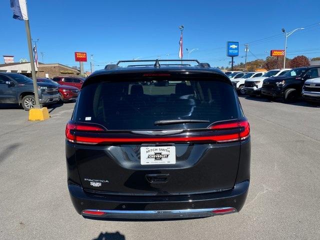 used 2022 Chrysler Pacifica car, priced at $23,993