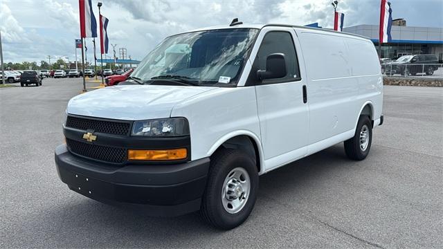 new 2025 Chevrolet Express 2500 car, priced at $42,413