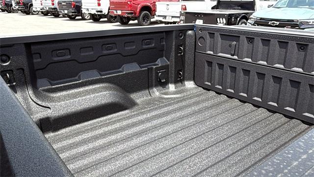 new 2025 Chevrolet Colorado car, priced at $50,915