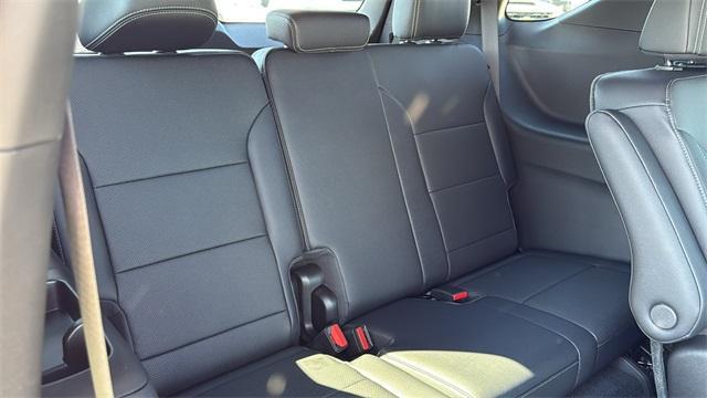 new 2026 Chevrolet Traverse car, priced at $44,655