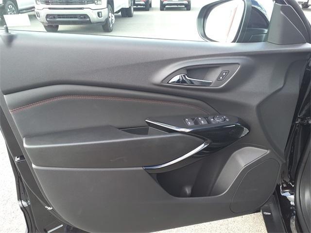 new 2025 Chevrolet Trax car, priced at $26,690