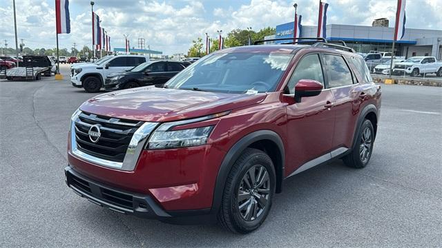 used 2022 Nissan Pathfinder car, priced at $25,993