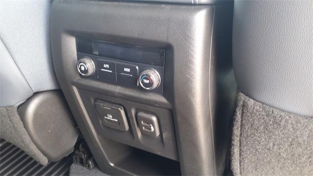 used 2021 Chevrolet Traverse car, priced at $25,993