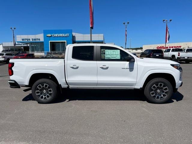 new 2024 Chevrolet Colorado car, priced at $42,235