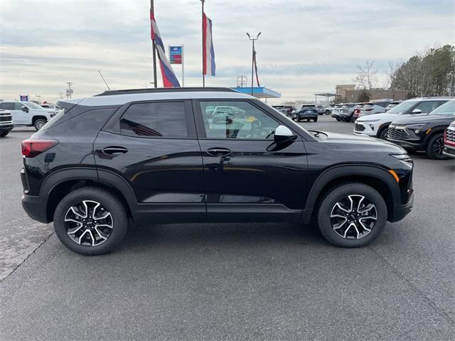 new 2025 Chevrolet TrailBlazer car, priced at $31,648