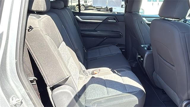 used 2025 GMC Acadia car, priced at $36,993