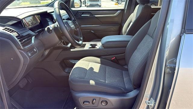 used 2025 GMC Acadia car, priced at $36,993