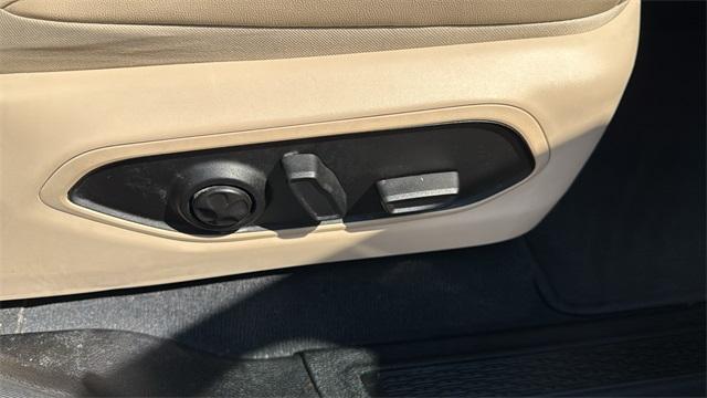 used 2023 Jeep Grand Cherokee car, priced at $30,999