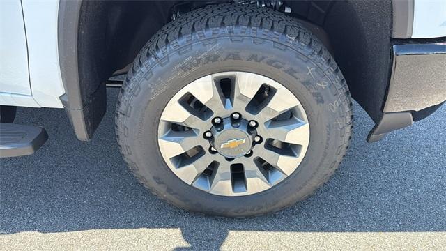 new 2025 Chevrolet Silverado 2500 car, priced at $56,055