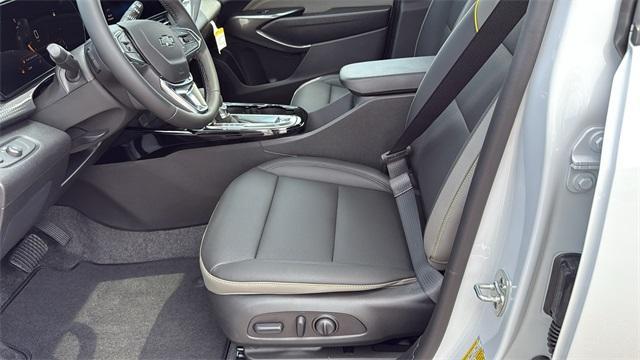 new 2025 Chevrolet Trax car, priced at $27,585